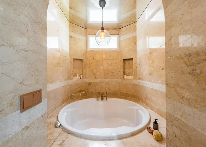 Cozy With Pool In Nueva Andalucia Villa Marbellac