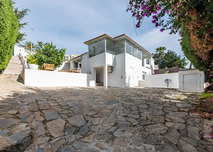 Cozy With Pool In Nueva Andalucia Villa Marbellac
